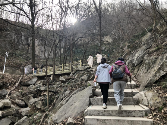 登山比赛新闻稿(1)403.png